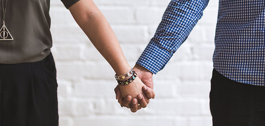 How to Tell Your Parents You’re Pregnant